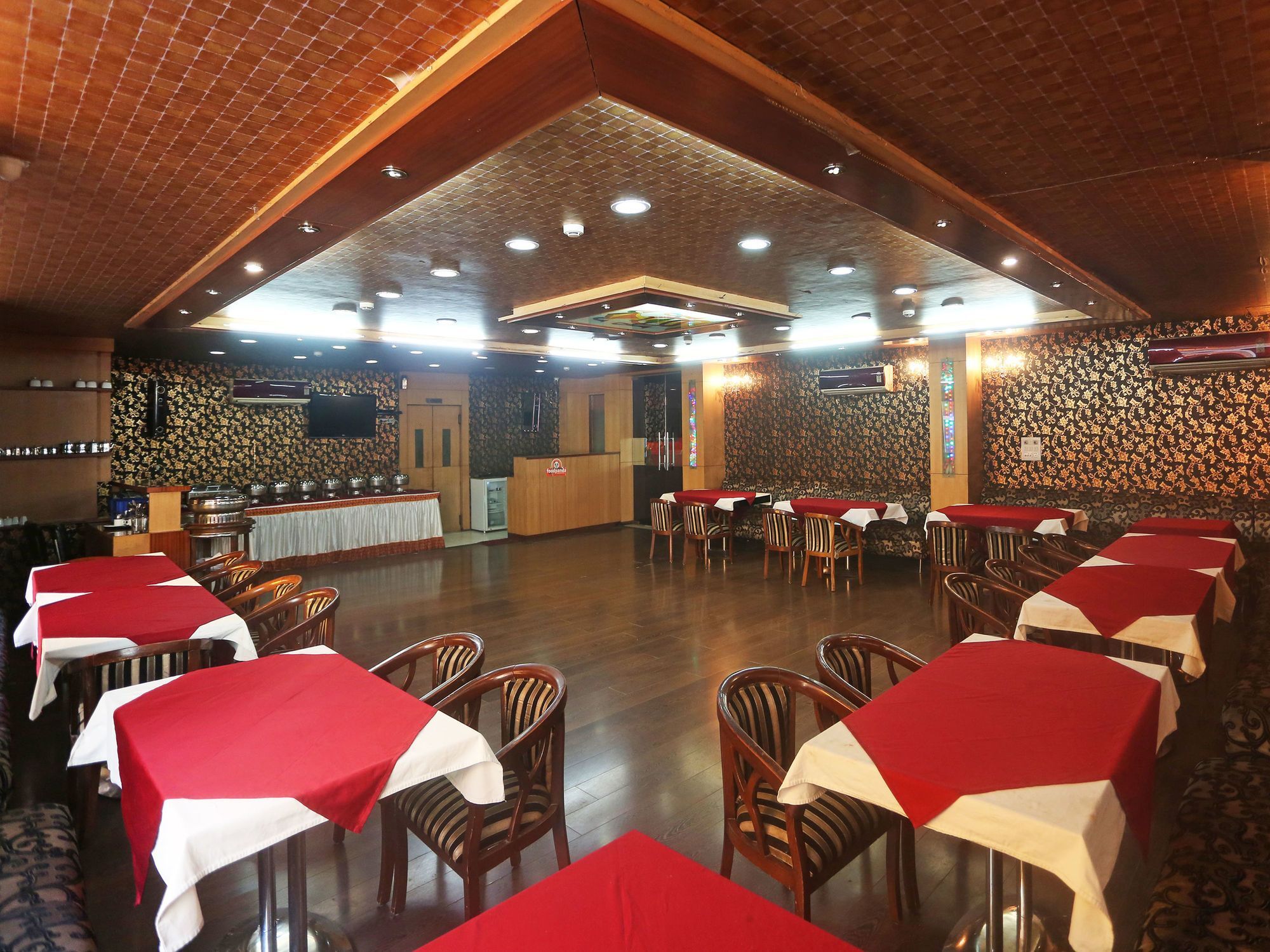 Hotel Palazzo Di Lara Ґазіабад Екстер'єр фото